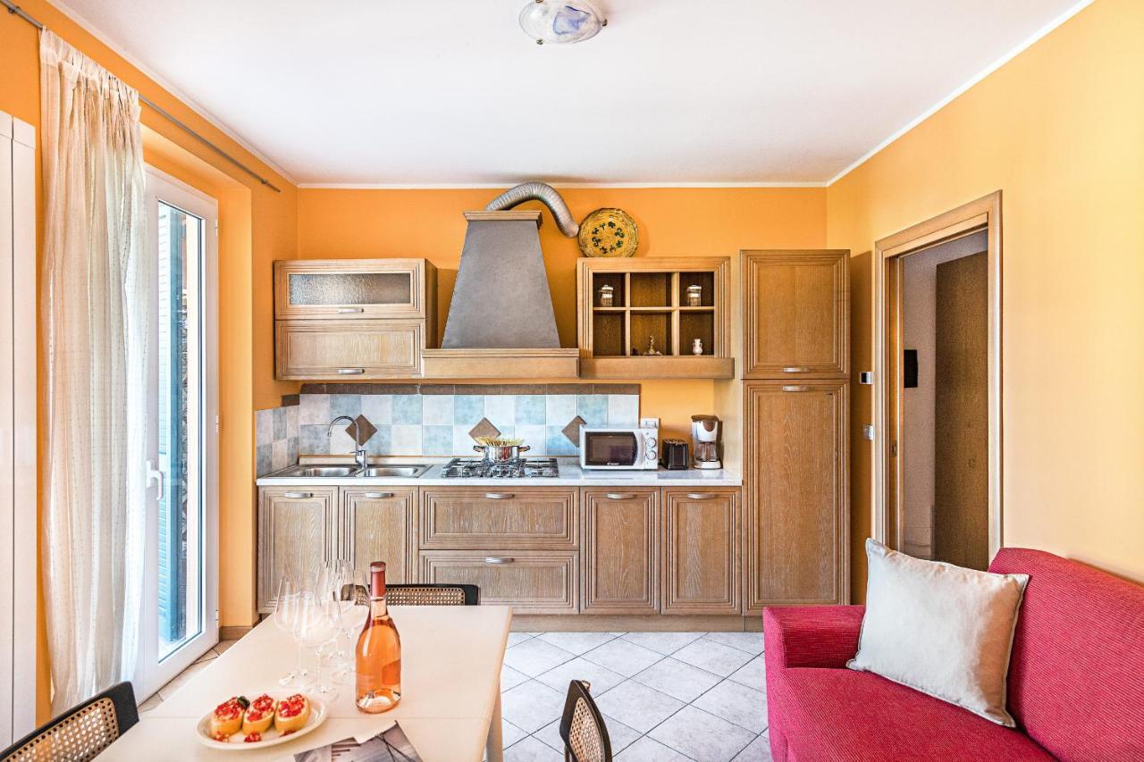 Annamaria 9 Apartment By Wonderful Italy Σιρμιόνε Εξωτερικό φωτογραφία