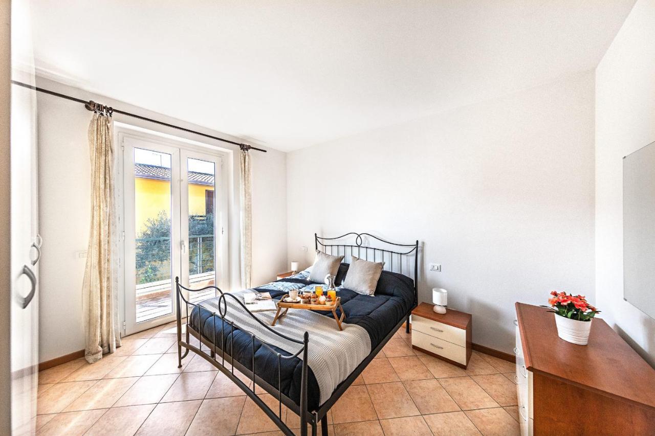 Annamaria 9 Apartment By Wonderful Italy Σιρμιόνε Εξωτερικό φωτογραφία