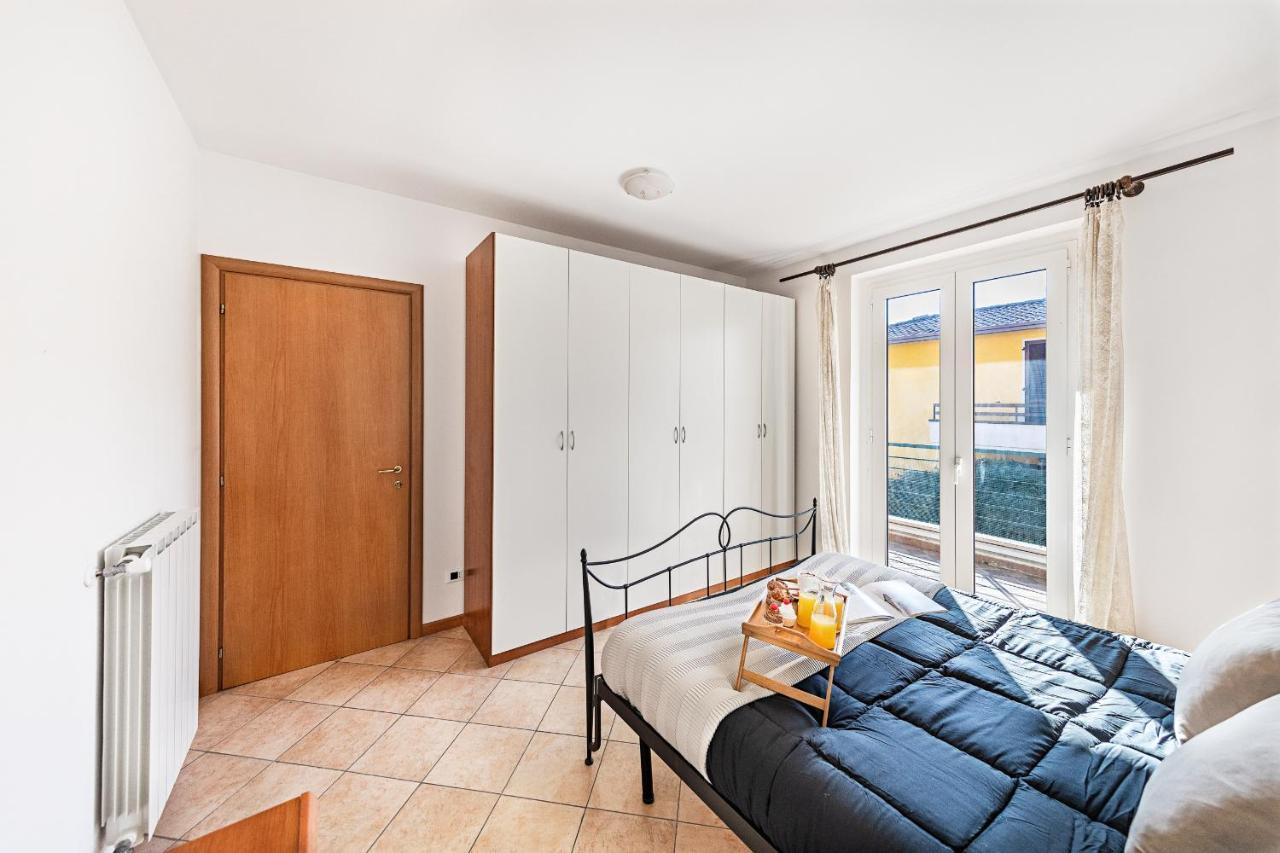 Annamaria 9 Apartment By Wonderful Italy Σιρμιόνε Εξωτερικό φωτογραφία