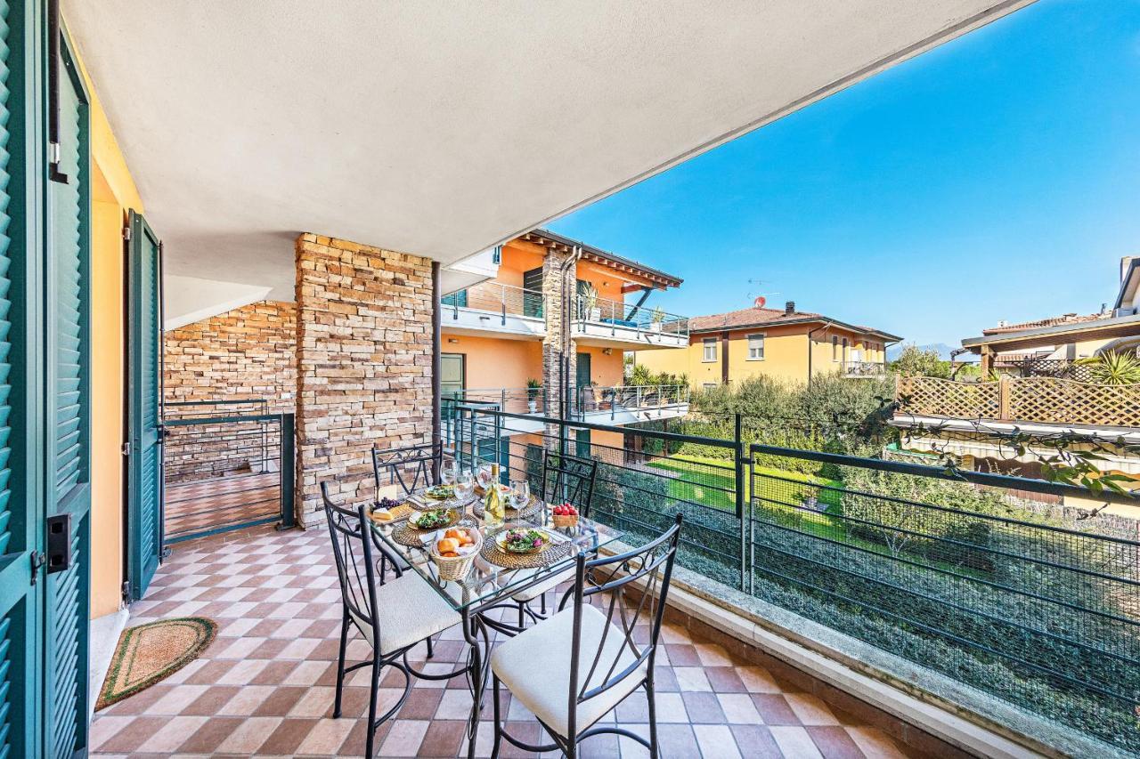 Annamaria 9 Apartment By Wonderful Italy Σιρμιόνε Εξωτερικό φωτογραφία